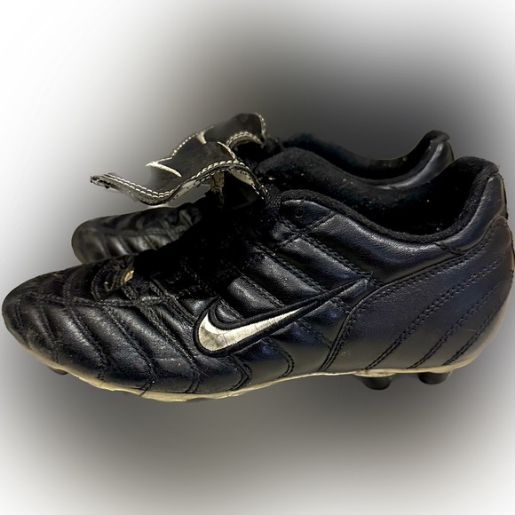 RARE 2002 Nike Tiempo 2002 FG-E Soccer Cleats - Picture 2 of 7
